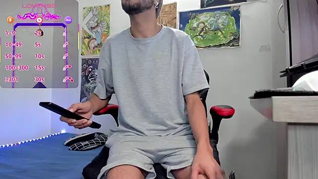 Snapshot of Aron_Baylor chatting on 14, 4, 2026 Aron Baylor online show from 14, 4, 2026