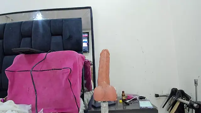 Snapshot of AntonelaNeri chatting on 16, 10, 2025 AntonelaNeri online show from 16, 10, 2025