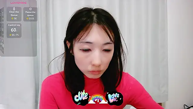 Snapshot of Love_me_Eri_ chatting on 25, 10, 2025 Love me Eri  online show from 25, 10, 2025