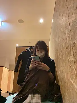 Love me Eri  online show from 14, 12, 2025