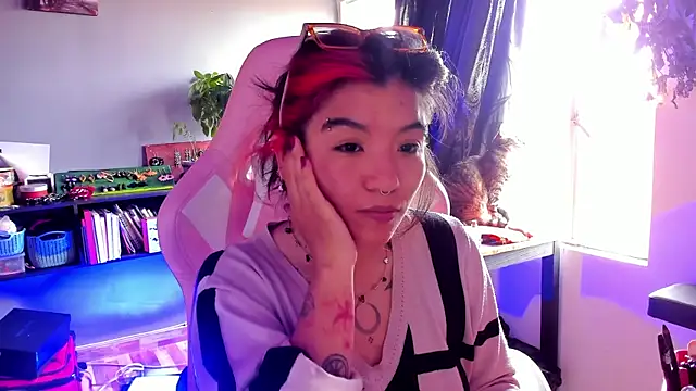 annie walker6 online show from 18, 12, 2025