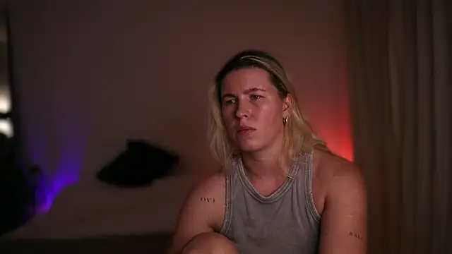 moonamii online show from 11, 9, 2025