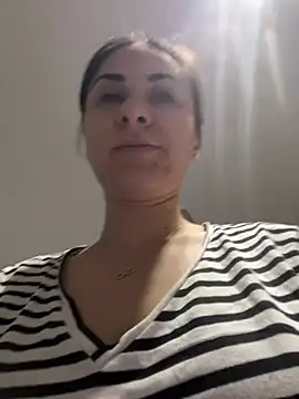 Snapshot of JenniferEdith chatting on 1, 3, 2025 JenniferEdith online show from 1, 3, 2025