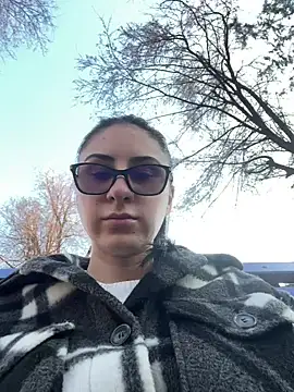 Snapshot of JenniferEdith chatting on 4, 3, 2025 JenniferEdith online show from 4, 3, 2025