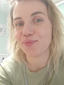 Linda Gregory online show from 5, 3, 2025