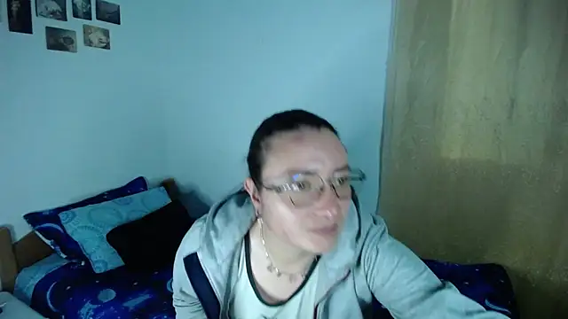 Snapshot of monkeywillwhite chatting on 26, 4, 2026 monkeywillwhite online show from 26, 4, 2026