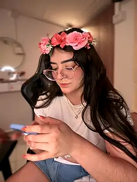 Lia flowers online show from 3, 11, 2025