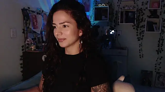 Snapshot of BeellyDance chatting on 6, 3, 2026 BeellyDance online show from 6, 3, 2026