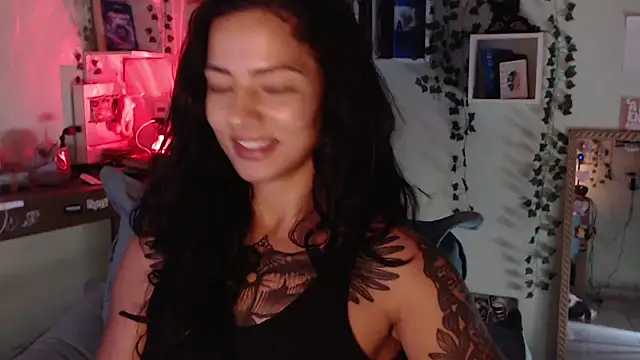 Snapshot of BeellyDance chatting on 24, 3, 2026 BeellyDance online show from 24, 3, 2026