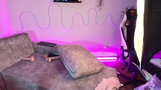 a belladanger online show from 27, 2, 2025