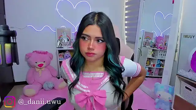 CuteDani  online show from 6, 3, 2026