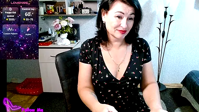 Snapshot of BeatriksS chatting on 28, 9, 2025 BeatriksS online show from 28, 9, 2025