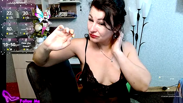 Snapshot of BeatriksS chatting on 18, 11, 2025 BeatriksS online show from 18, 11, 2025