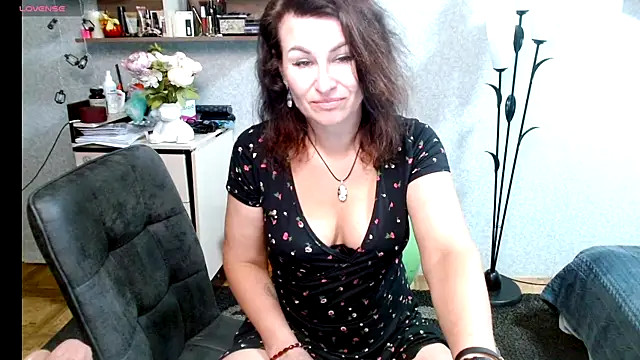 Snapshot of BeatriksS chatting on 24, 6, 2026 BeatriksS online show from 24, 6, 2026