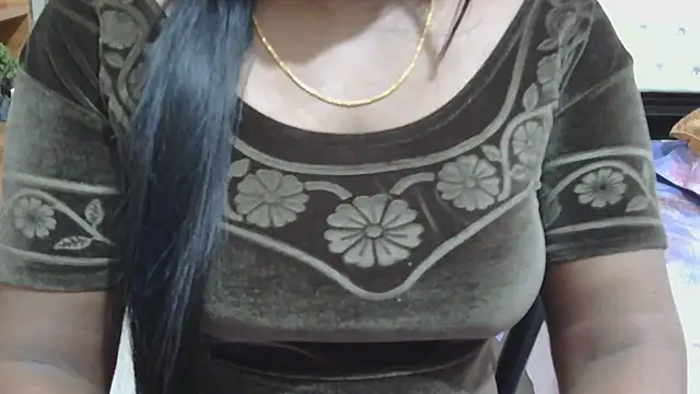 Snapshot of esita_1212 chatting on 1, 4, 2026 esita 1212 online show from 1, 4, 2026