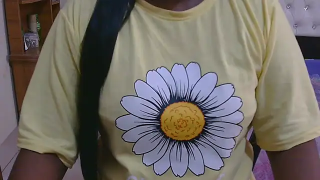 Snapshot of esita_1212 chatting on 24, 4, 2026 esita 1212 online show from 24, 4, 2026