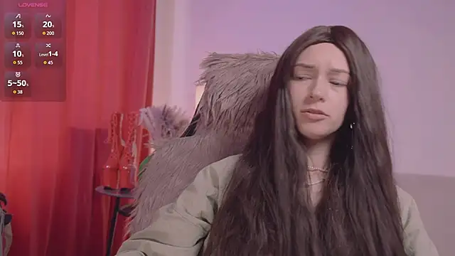 VivianLy  online show from 28, 6, 2026