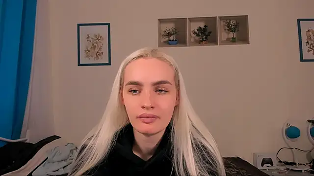 OliviaKisss online show from 13, 5, 2026