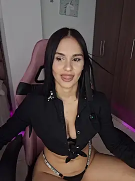 Snapshot of heyshaa chatting on 11, 7, 2026 heyshaa online show from 11, 7, 2026