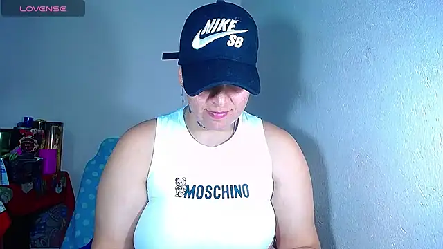 Yessi rousse online show from 27, 12, 2024