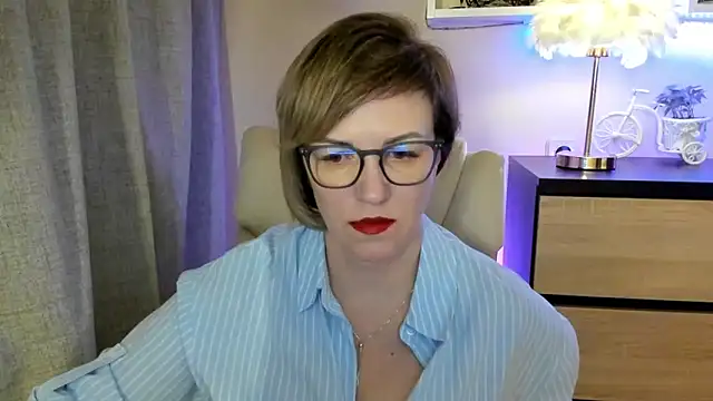 feliziaDesire online show from 28, 10, 2025