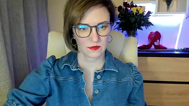 feliziaDesire online show from 20, 11, 2025