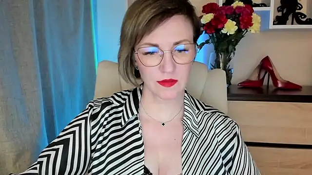 Snapshot of feliziaDesire chatting on 7, 4, 2026 feliziaDesire online show from 7, 4, 2026