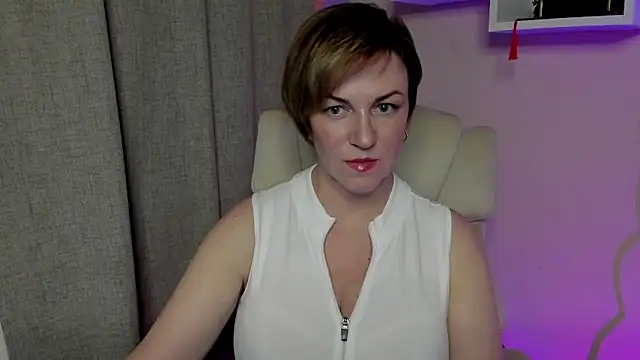 Snapshot of feliziaDesire chatting on 8, 6, 2026 feliziaDesire online show from 8, 6, 2026