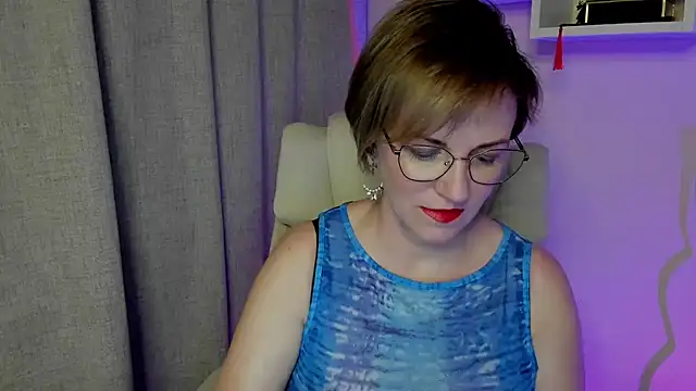 Snapshot of feliziaDesire chatting on 10, 6, 2026 feliziaDesire online show from 10, 6, 2026