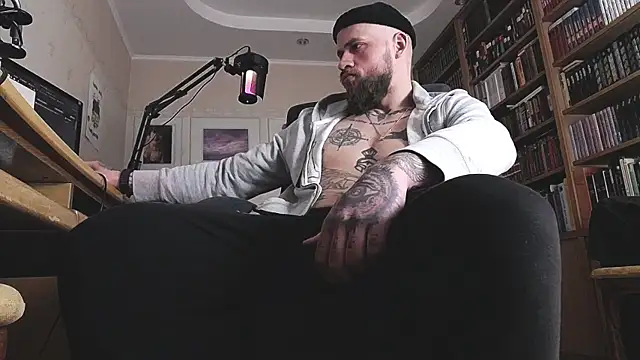 Snapshot of FindomJason chatting on 26, 4, 2026 FindomJason online show from 26, 4, 2026