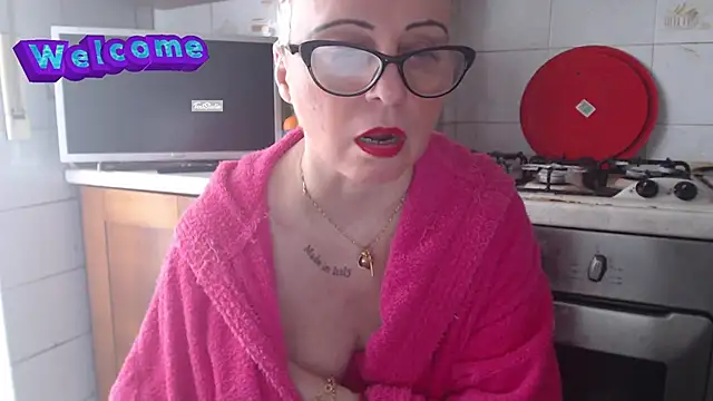 Snapshot of martachatte chatting on 27, 2, 2025 martachatte online show from 27, 2, 2025