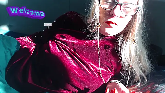 Snapshot of martachatte chatting on 5, 3, 2025 martachatte online show from 5, 3, 2025