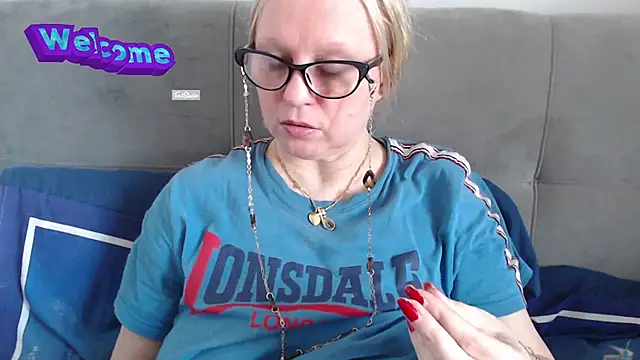 Snapshot of martachatte chatting on 6, 3, 2025 martachatte online show from 6, 3, 2025