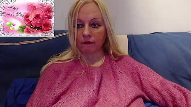 Snapshot of martachatte chatting on 8, 3, 2025 martachatte online show from 8, 3, 2025