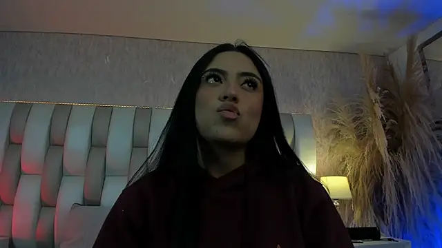 Rebeca jones online show from 15, 7, 2026