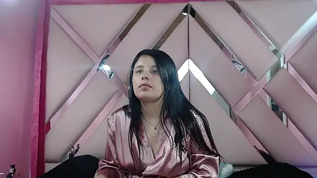 Snapshot of nathaly_low1 chatting on 22, 1, 2025 nathaly low1 online show from 22, 1, 2025