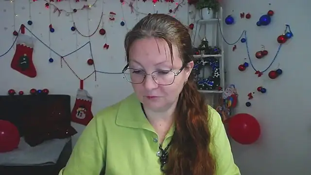 VanessaHotts online show from 19, 12, 2025