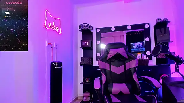 Snapshot of miss_kitty chatting on 7, 3, 2026 miss kitty online show from 7, 3, 2026