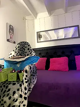 Snapshot of lonely_shewolf chatting on 4, 12, 2025 lonely shewolf online show from 4, 12, 2025