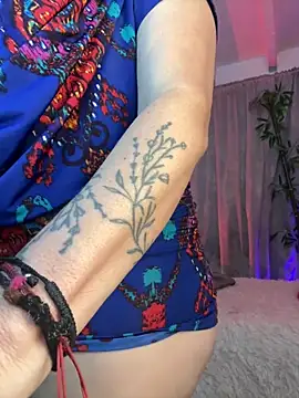 lonely shewolf online show from 27, 5, 2026