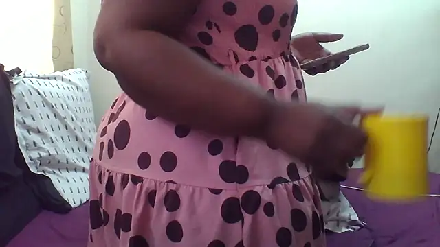 AddictiveAssCurves online show from 2, 10, 2025