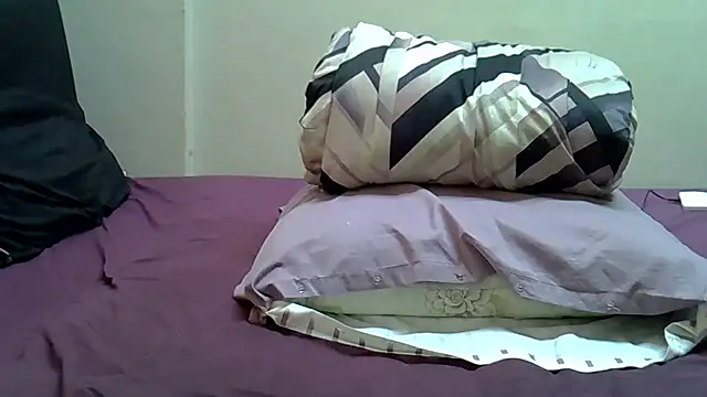 AddictiveAssCurves online show from 18, 12, 2025