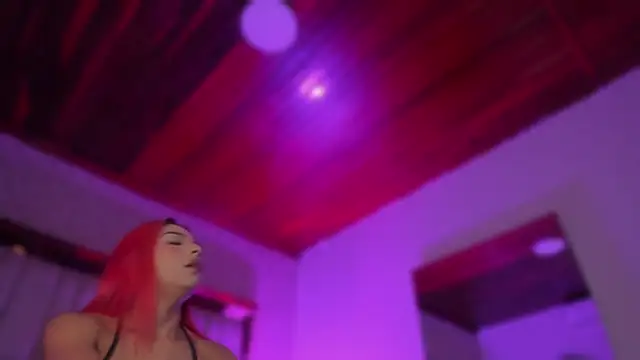 Snapshot of Emmily_Savage chatting on 14, 3, 2026 Emmily Savage online show from 14, 3, 2026