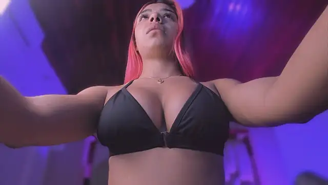 Snapshot of Emmily_Savage chatting on 30, 3, 2026 Emmily Savage online show from 30, 3, 2026