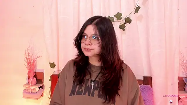 Snapshot of Mey_moon chatting on 19, 2, 2025 Mey moon online show from 19, 2, 2025