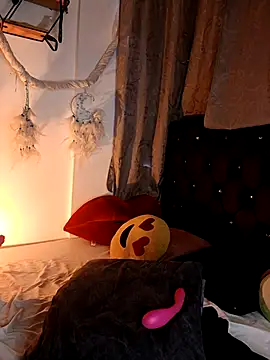 Piafisher1 online show from 6, 10, 2025