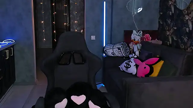 Snapshot of Blckmirrorr chatting on 28, 3, 2026 Blckmirrorr online show from 28, 3, 2026