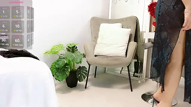 missmiamore online show from 15, 1, 2025