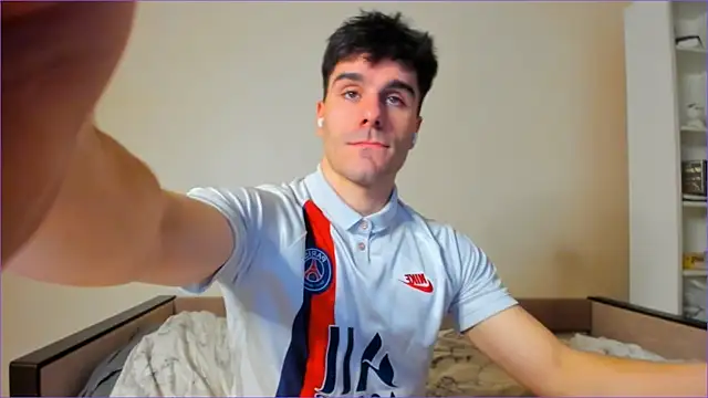 Snapshot of sam_huston chatting on 12, 4, 2026 sam huston online show from 12, 4, 2026