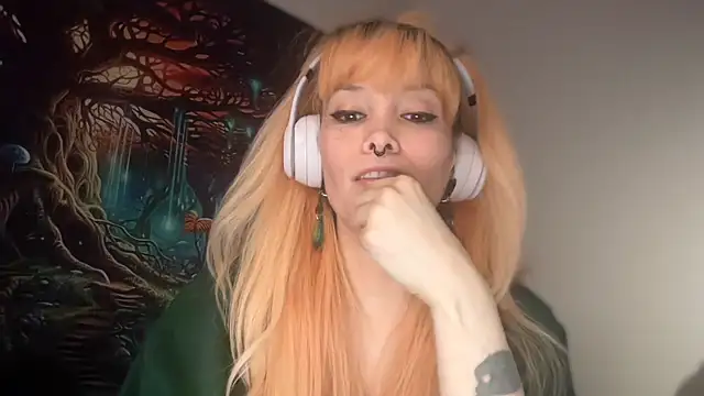 Snapshot of FRRANNKIE chatting on 3, 3, 2026 FRRANNKIE online show from 3, 3, 2026